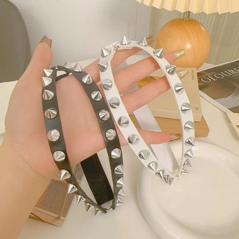 Kadınlar için Çift Sıralı Koni - Qualiti Body Jewelry incelemesi ve fiyatı